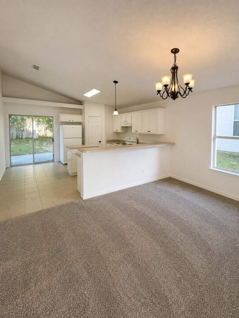 3 bedroom Detached Single Family at 130 Sandstone Trail, Redstone Estates, Crestview — photo 3