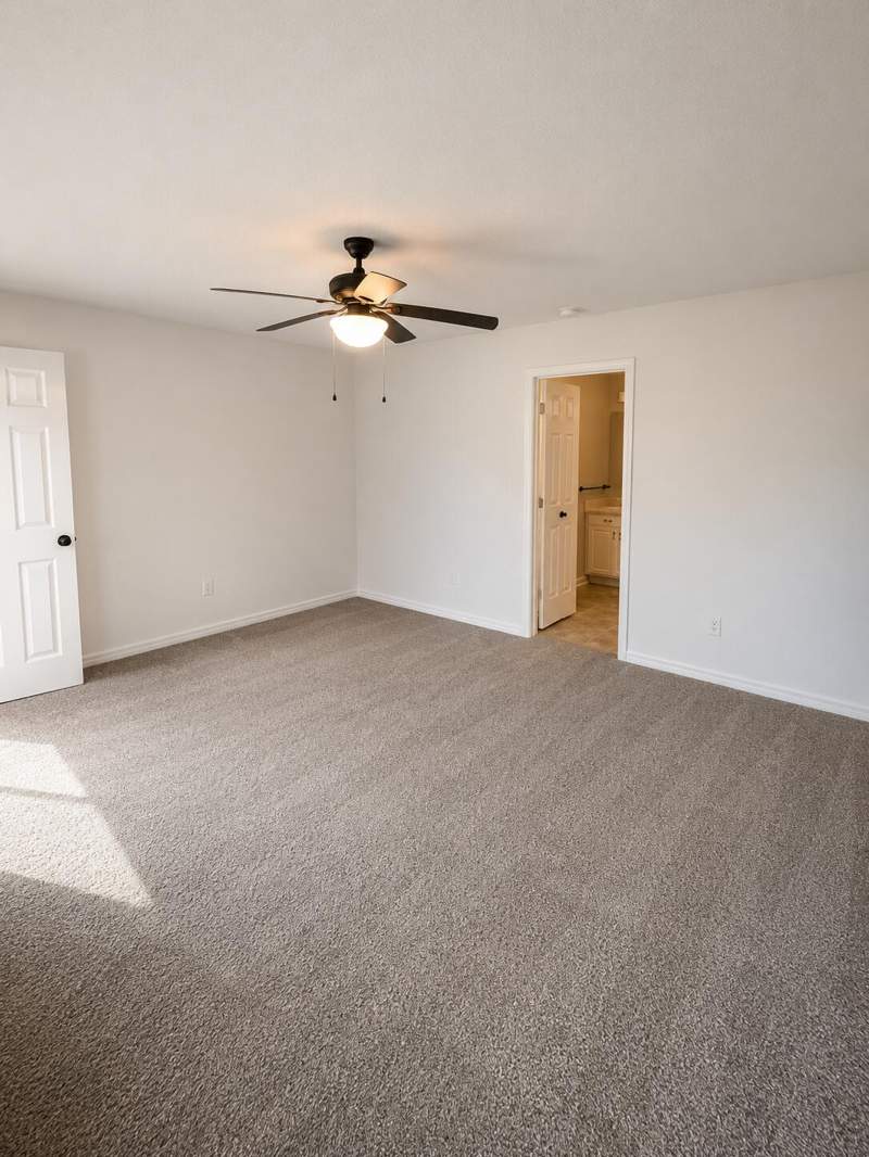 3 bedroom Detached Single Family at 130 Sandstone Trail, Redstone Estates, Crestview — photo 5