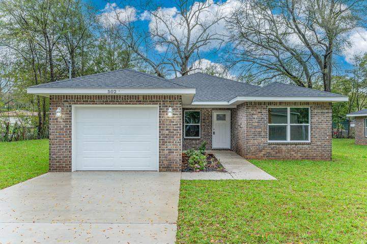 3 bedroom Detached Single Family at 502 E Bowers Avenue, Crestview S1/2 Lots 11 & 12 Blk 110, Crestview — photo 2