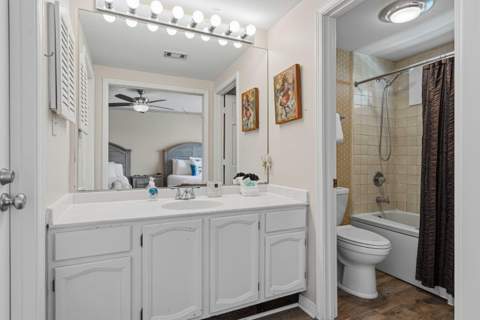 171 S Driftwood Bay #Unit 105, Miramar Beach FL - photo 21 of 48