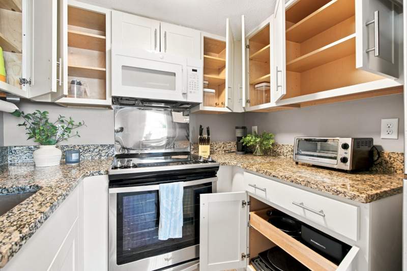 2 bedroom Condominium at 101 Old Ferry Road #10A, Finisterra Condo, Shalimar — photo 4