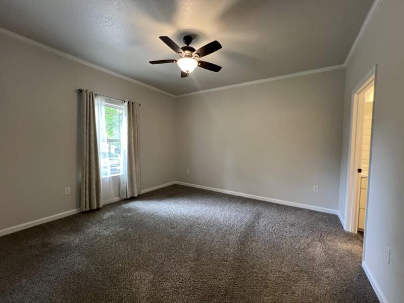 3 bedroom Detached Single Family at 2619 Victoria Place, Normandy Terrace s/d Lot 10, Crestview — photo 4
