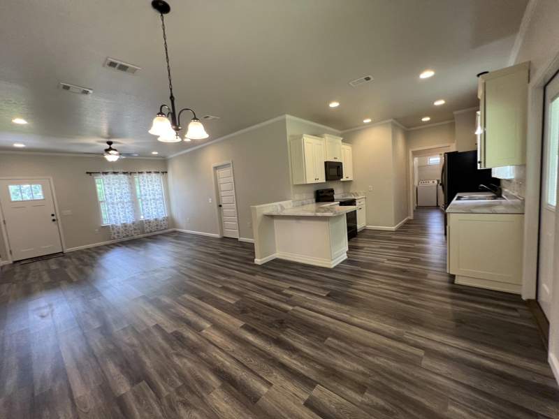 3 bedroom Detached Single Family at 2619 Victoria Place, Normandy Terrace s/d Lot 10, Crestview — photo 2