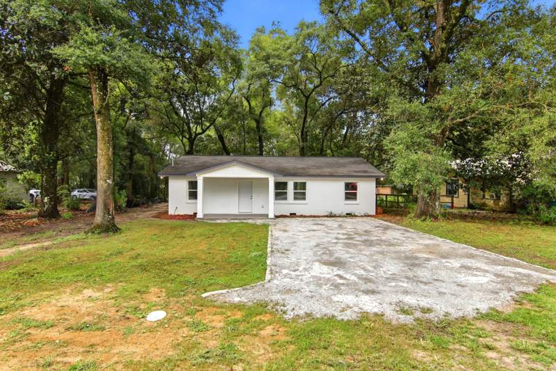 4 bedroom Detached Single Family at 101 W Live Oak Avenue, ., DeFuniak Springs — photo 2