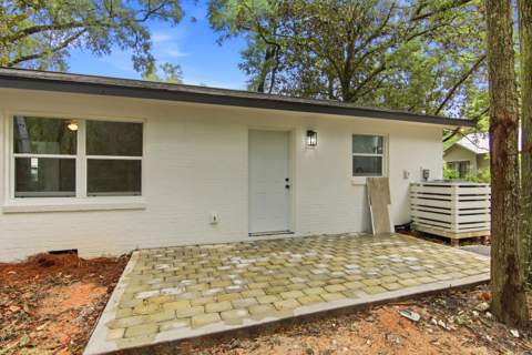 101 W Live Oak Avenue, DeFuniak Springs FL - photo 15 of 17