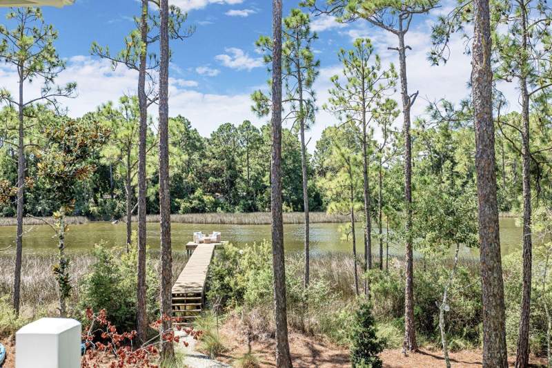 3 bedroom Detached Single Family at 241 N 7th Street, Town Of Santa Rosa, Santa Rosa Beach — photo 2