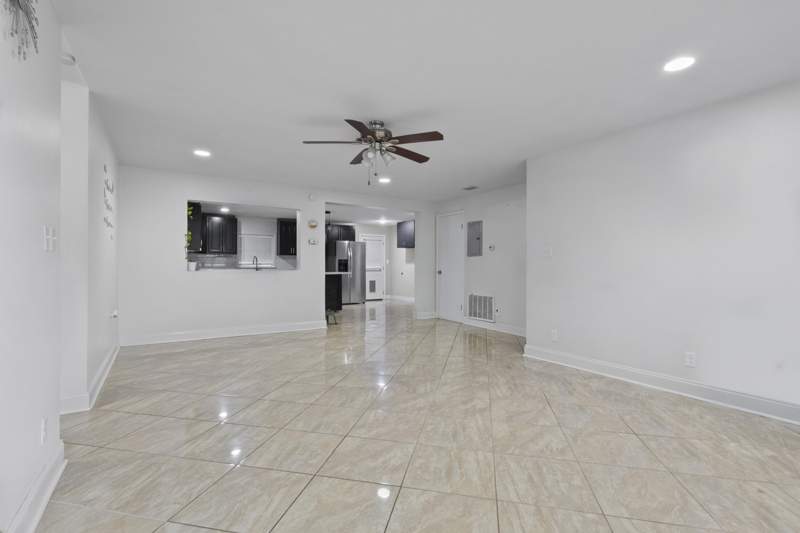 4 bedroom Detached Single Family at 411 Shrewsbury Road, Bryn Mawr Park 1st Addn, Mary Esther — photo 4