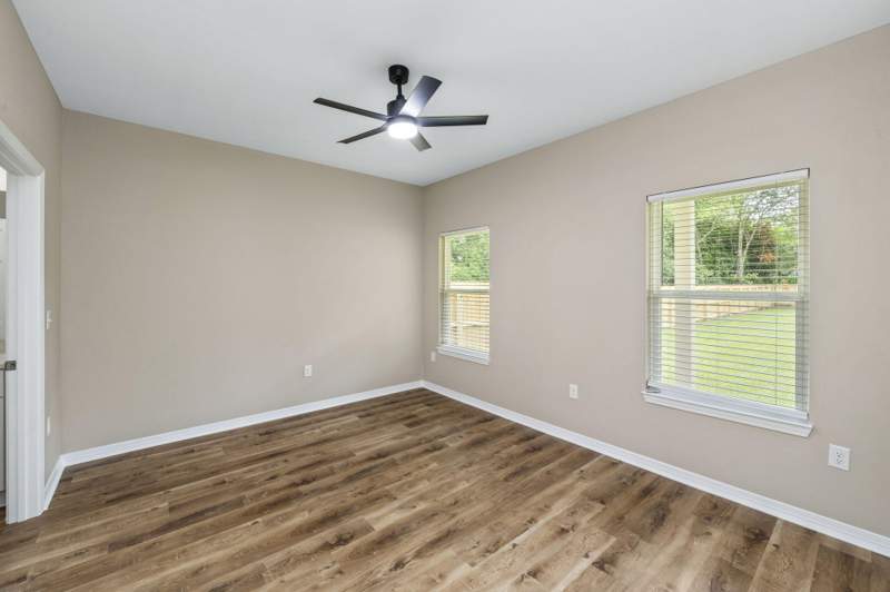 3 bedroom Detached Single Family at 607 Amos Street, Crestview, Crestview — photo 5