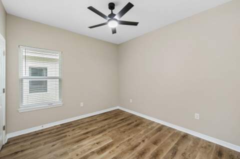 607 Amos Street, Crestview FL - photo 9 of 15