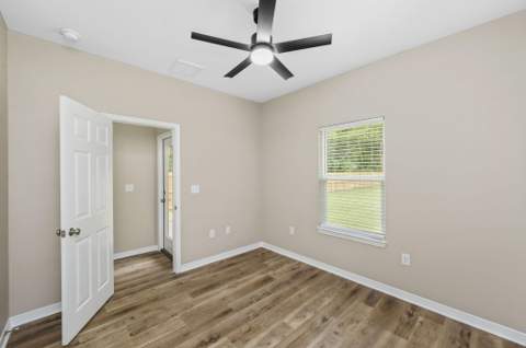 607 Amos Street, Crestview FL - photo 10 of 15