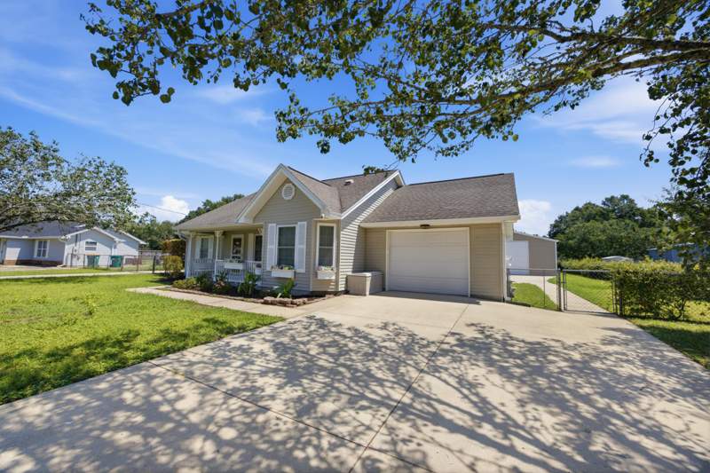 3 bedroom Detached Single Family at 220 W Walker Circle, Shoal Wood Estates 1st Ph 3, Crestview — photo 4