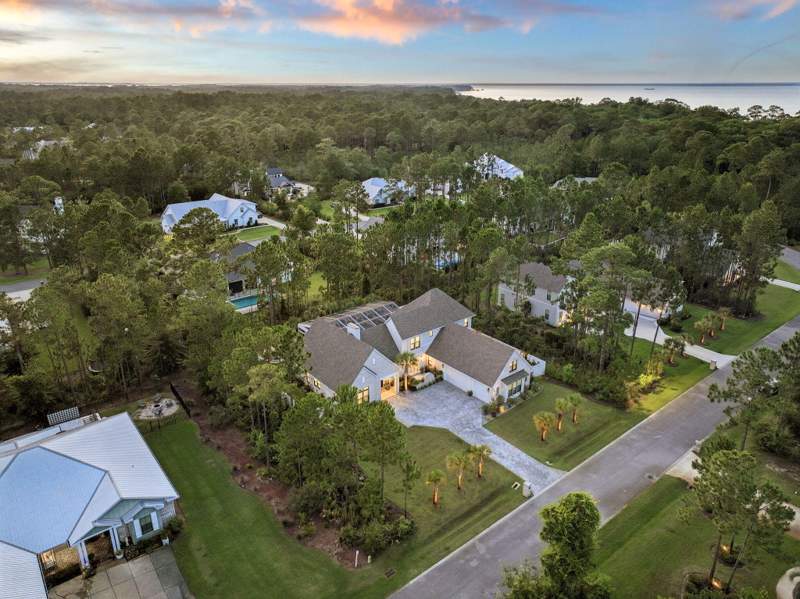 5 bedroom Detached Single Family at 267 Hideaway Circle, Seclusion Bay, Santa Rosa Beach — photo 3
