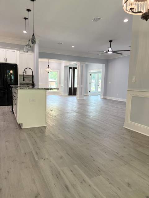 18 Walnut Avenue, Shalimar FL - photo 10 of 17
