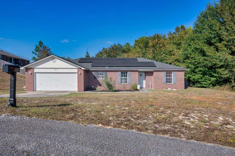 3 bedroom Detached Single Family at 404 Bobby Drive, Countryview Estates 10th Addn, Crestview — photo 2