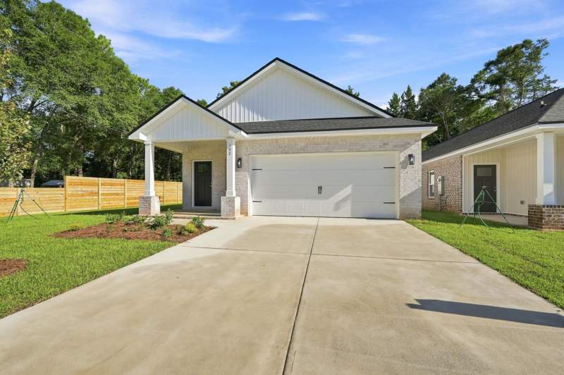 3 bedroom Detached Single Family at 102 Horizon Way, Longview Estates, Crestview — photo 3