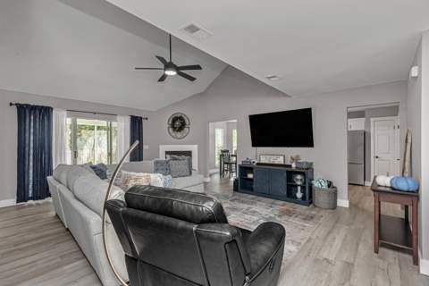 4562 Parkwood Court, Niceville FL - photo 6 of 38
