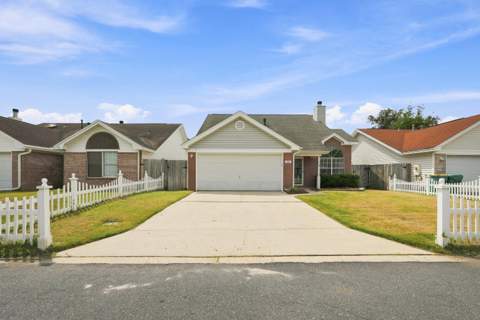 928 Village Lane, Fort Walton Beach FL - photo 8 of 51