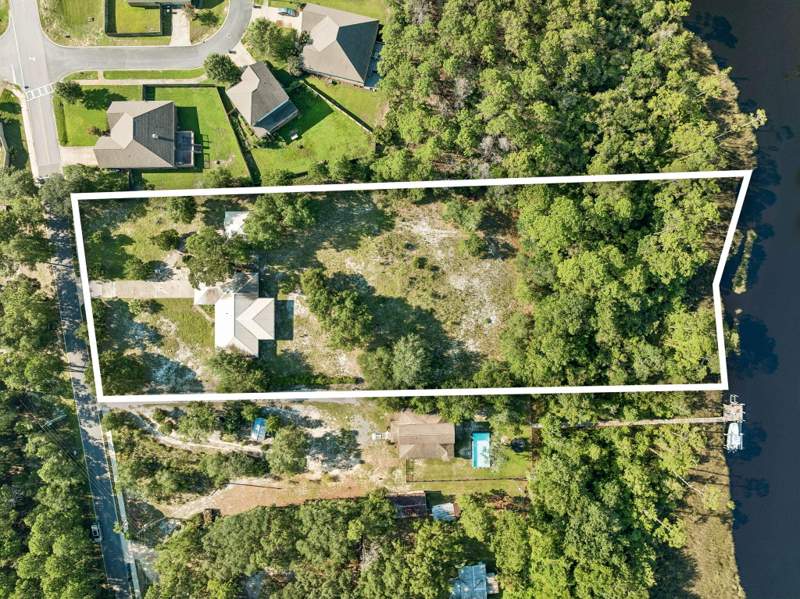 3 bedroom Detached Single Family at 651 Old Ferry Road, No Recorded Subdivision, Santa Rosa Beach — photo 2