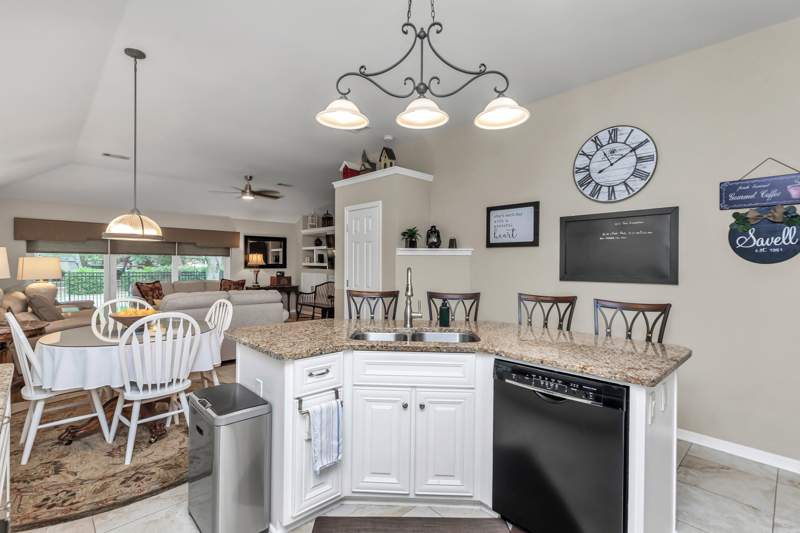 4 bedroom Detached Single Family at 4180 White Tail Circle, Magnolia Bay Club T/H Ph II, Niceville — photo 5