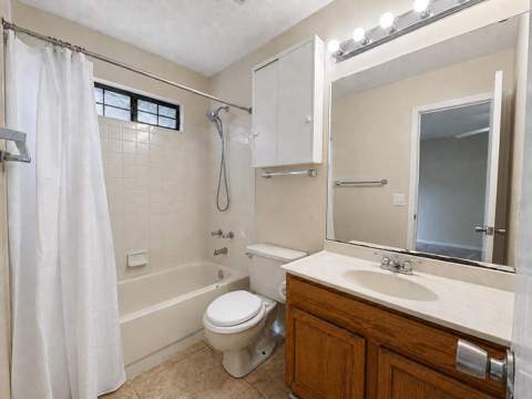 1900 Squirrel Path, Fort Walton Beach FL - photo 11 of 35