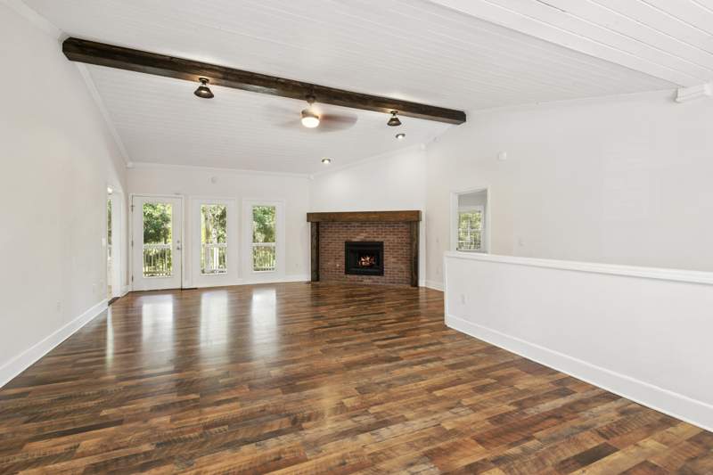 4 bedroom Detached Single Family at 115 Steves Place, Crestview, Crestview — photo 3
