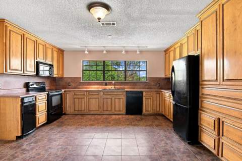 116 Ten Lake Drive, DeFuniak Springs FL - photo 14 of 47