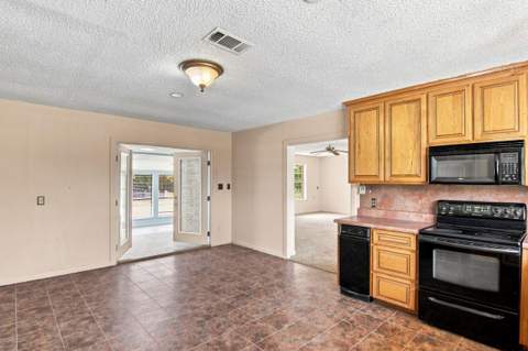 116 Ten Lake Drive, DeFuniak Springs FL - photo 15 of 47