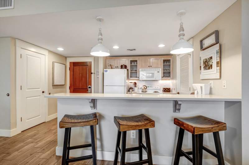 2 bedroom Condominium at 9300 Baytowne Wharf Boulevard #515/517, Pilot House, Miramar Beach — photo 4