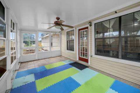 200 Woodland Park Circle, Mary Esther FL - photo 18 of 28