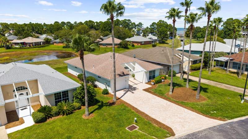 2 bedroom Detached Single Family at 70 Hibiscus Lane, The Garden Homes at Bayside, Miramar Beach — photo 3