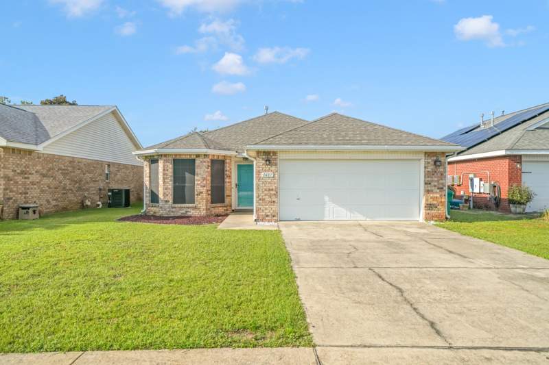 4 bedroom Detached Single Family at 1617 Trent Street, Emerald Village S/D, Fort Walton Beach — photo 2