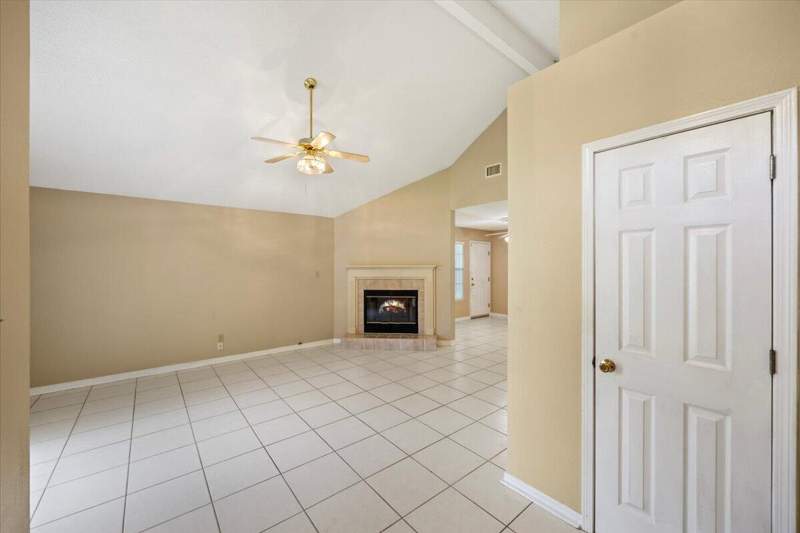 3 bedroom Detached Single Family at 388 Rosewood Street, Wynnehaven Beach Estates, Mary Esther — photo 4