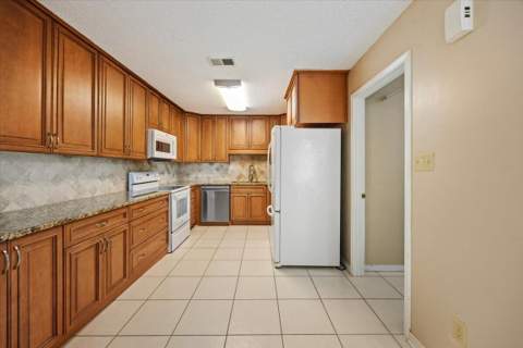 388 Rosewood Street, Mary Esther FL - photo 13 of 38