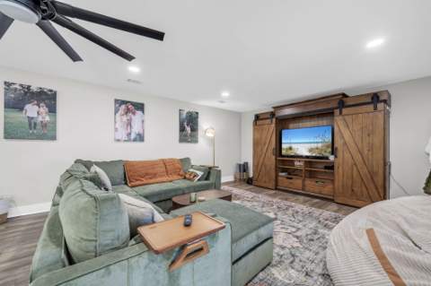 415 Avon Lane, Mary Esther FL - photo 17 of 38