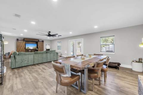 415 Avon Lane, Mary Esther FL - photo 13 of 38