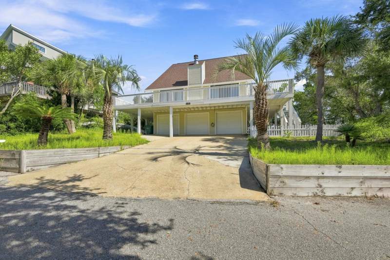 3 bedroom Detached Single Family at 329 Summit Drive, Beacon, Destin — photo 3