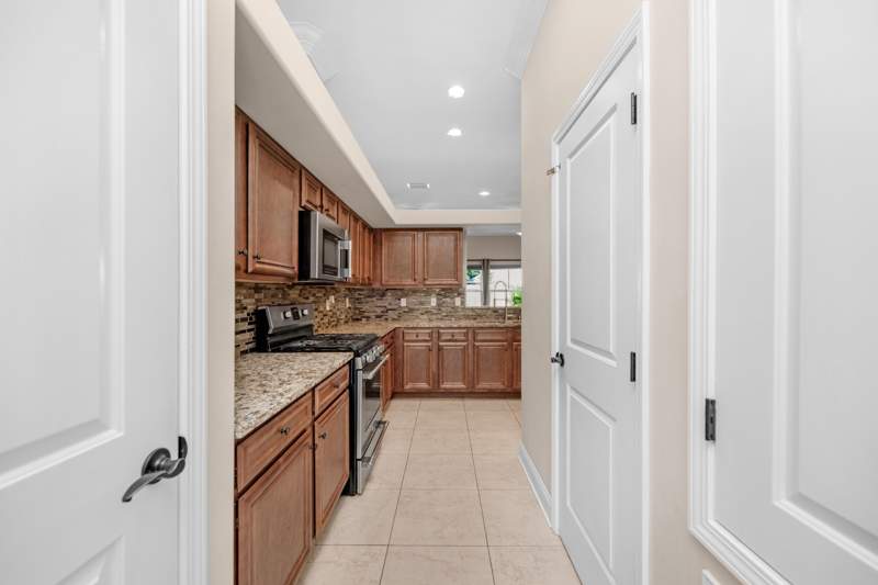 4 bedroom Detached Single Family at 116 Wellington Road, Colonial Estates, Fort Walton Beach — photo 4