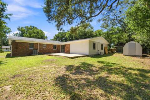 225 NW Bayou Woods Drive, Fort Walton Beach FL - photo 19 of 21