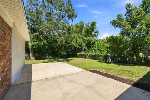 225 NW Bayou Woods Drive, Fort Walton Beach FL - photo 20 of 21