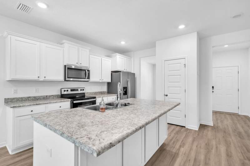 4 bedroom Detached Single Family at 30 Sandywoods Court, Lagrange Landing, Freeport — photo 3