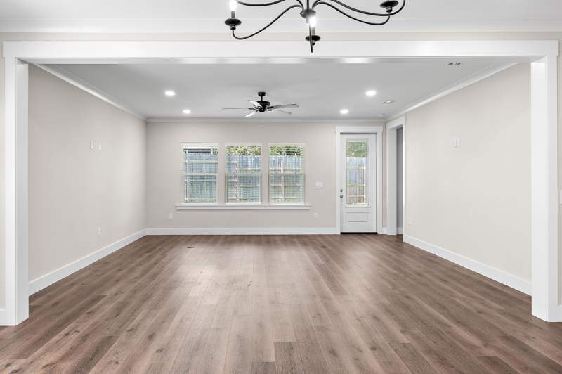 4 bedroom Detached Single Family at 610 Fifth Street, Kellys 3rd Addn To Destin, Destin — photo 4