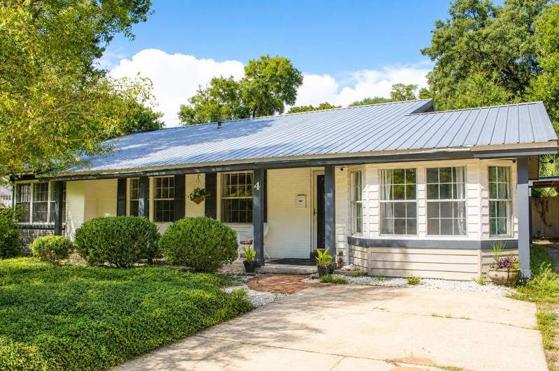 4 bedroom Detached Single Family at 4 NE Bay Drive, Ferry Park, Fort Walton Beach — photo 3