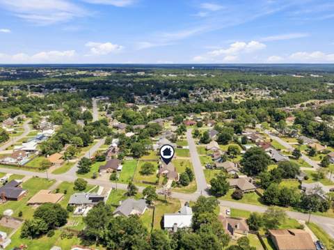 907 Pinellas Drive, Crestview FL - photo 16 of 50