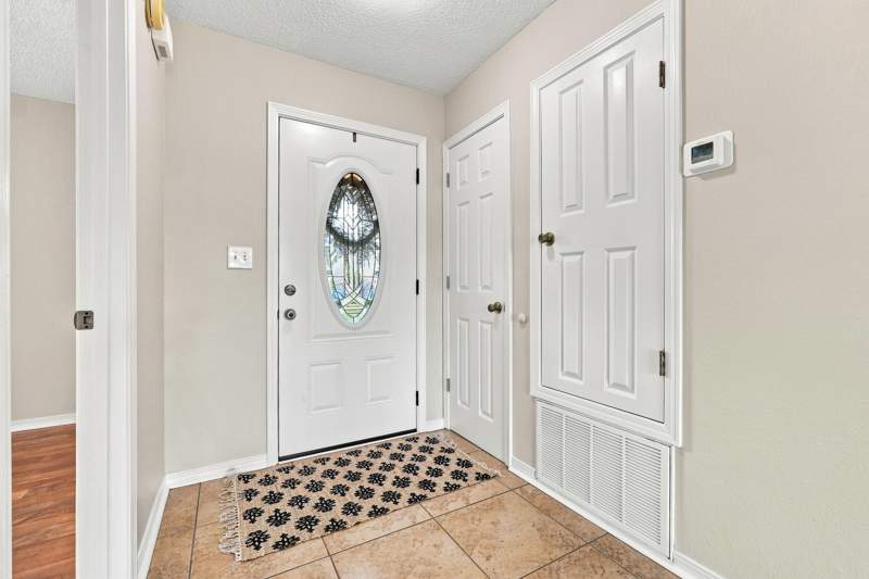 3 bedroom Detached Single Family at 907 Pinellas Drive, Countryview Estates 5th Addn, Crestview — photo 5