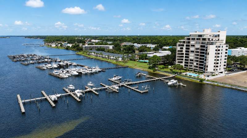2 bedroom Condominium at 200 SW Miracle Strip Parkway #302, Two Hundred West Condo, Fort Walton Beach — photo 3