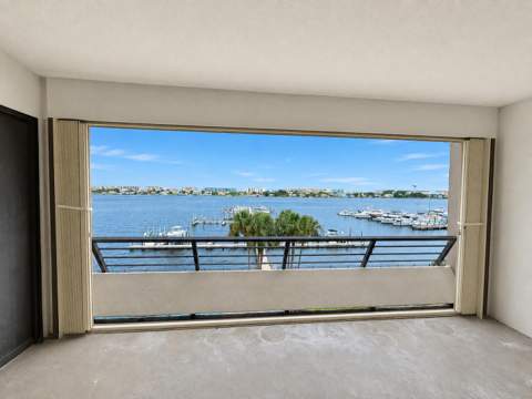 200 SW Miracle Strip Parkway #302, Fort Walton Beach FL - photo 16 of 51