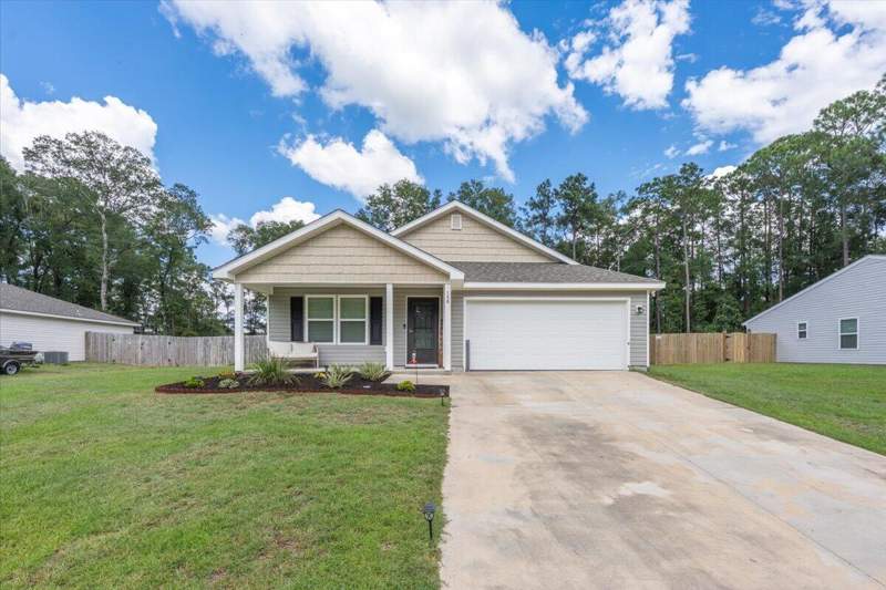 4 bedroom Detached Single Family at 148 Squirrel Road, Cat Island Estates, DeFuniak Springs — photo 5