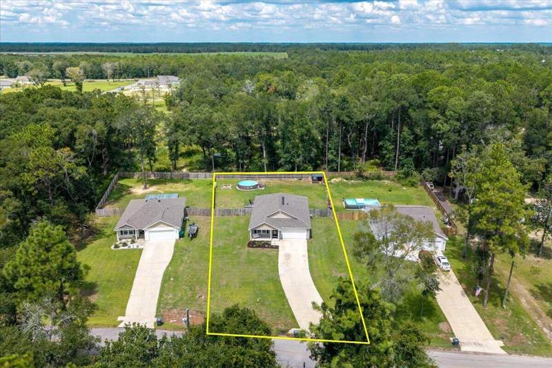 4 bedroom Detached Single Family at 148 Squirrel Road, Cat Island Estates, DeFuniak Springs — photo 2