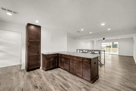326 NW Leah Miller Drive, Fort Walton Beach FL - photo 11 of 36