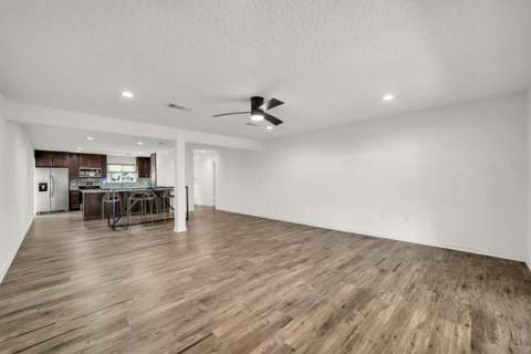 326 NW Leah Miller Drive, Fort Walton Beach FL - photo 13 of 36